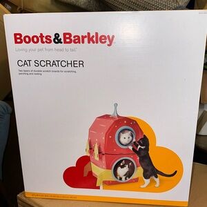 Boots & Barkley Cat House 2 Story Retro Spaceship Cat Scratcher With‎ Bubble NEW